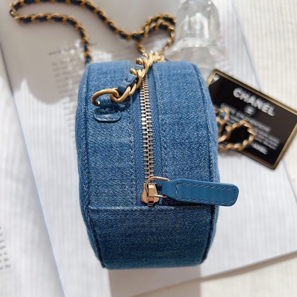 Chanel Denim Quilted Pearl Crush Round Clutch - Picture 5 of 7